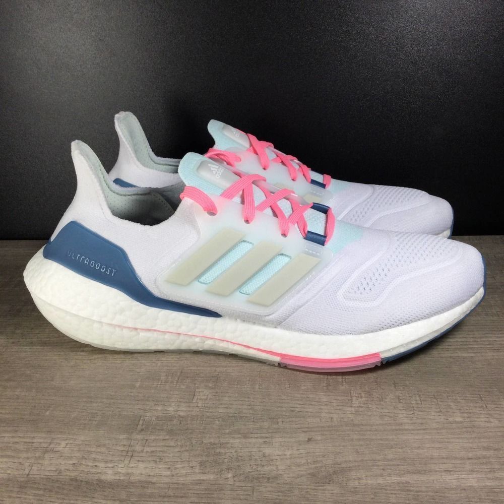 Adidas Ultraboost 22 White Gray Blue Pink Running Shoes GX5929 Women's Size 10
